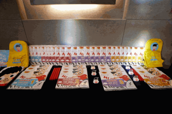 HiFun幼幼钢琴课